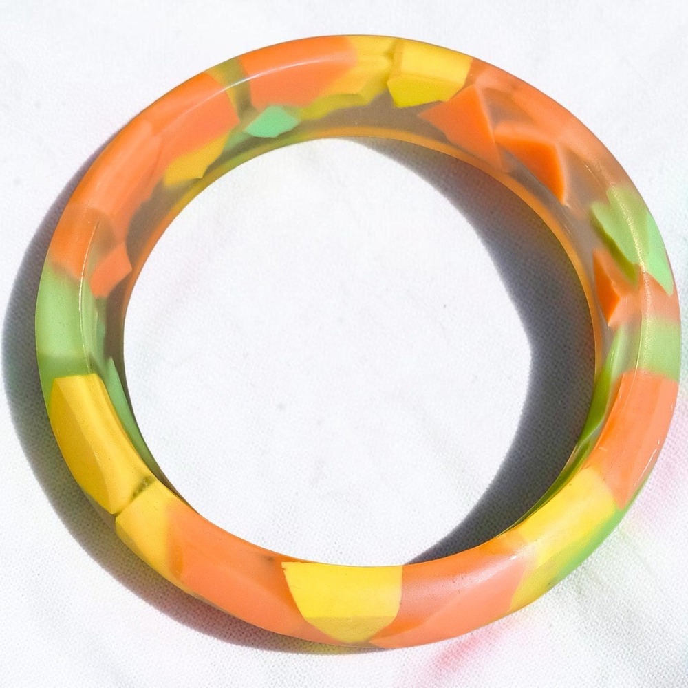 Vintage End of Day Confetti Lucite Bangle Bracelet Art Deco *Highly Collectible*